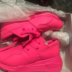 Steve Madden cliff pink sneaker